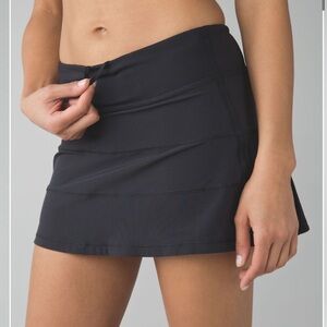 Lululemon Black Pace Rival Skirt Built in Shorts Size 6 Tall